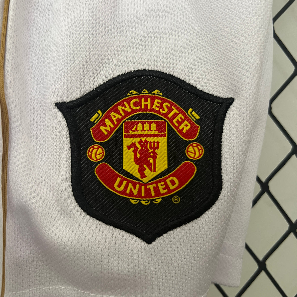 Kit infantil Manchester United RetrƓ Home 2006 - Vermelho