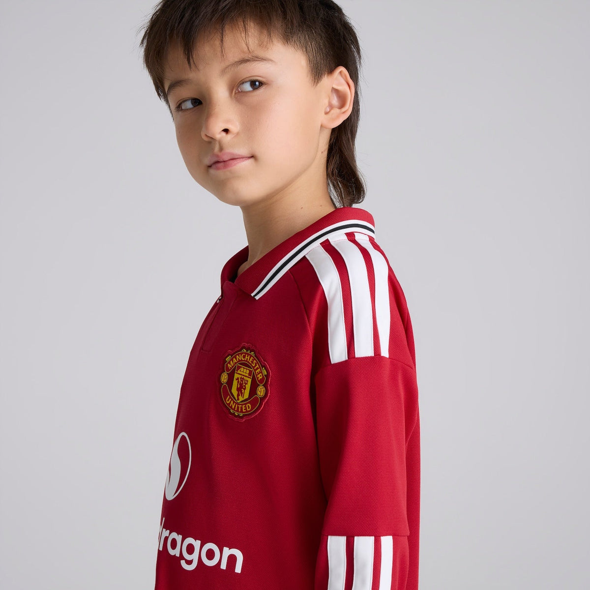 Kit infantil Manchester United Home 26/27 Manga Longa - Vermelho