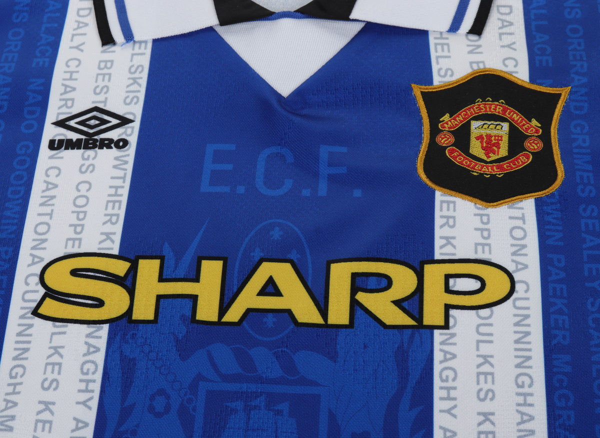 Kit infantil Manchester United RetrƓ Away 94/95 - Azul e Branco