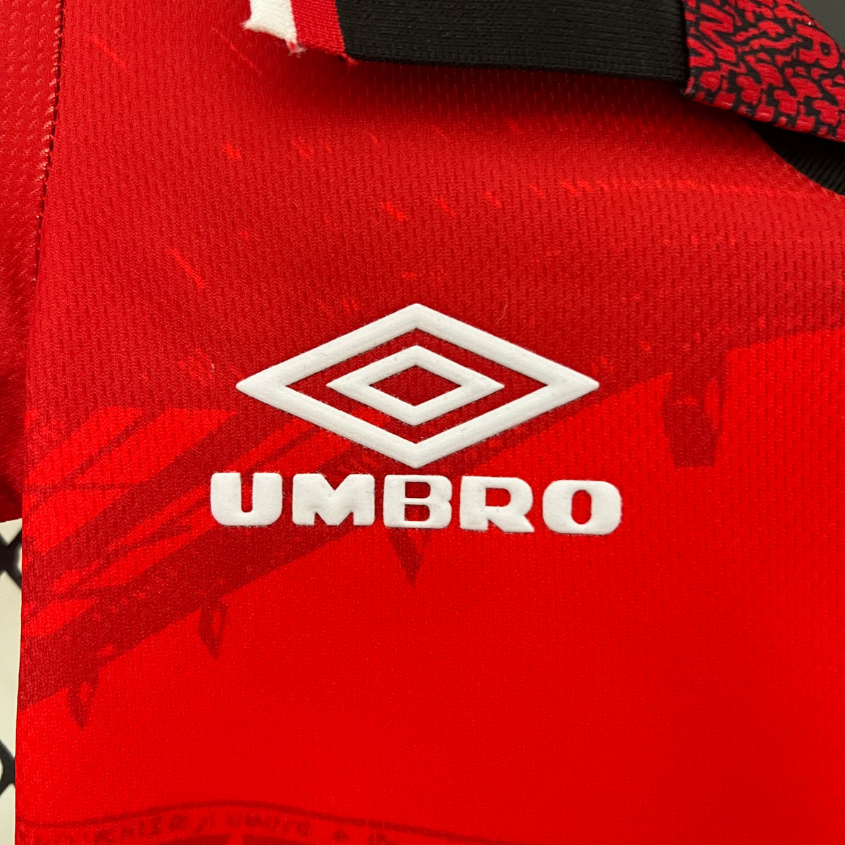 Kit infantil Manchester United RetrƓ Home 1994 - Vermelho