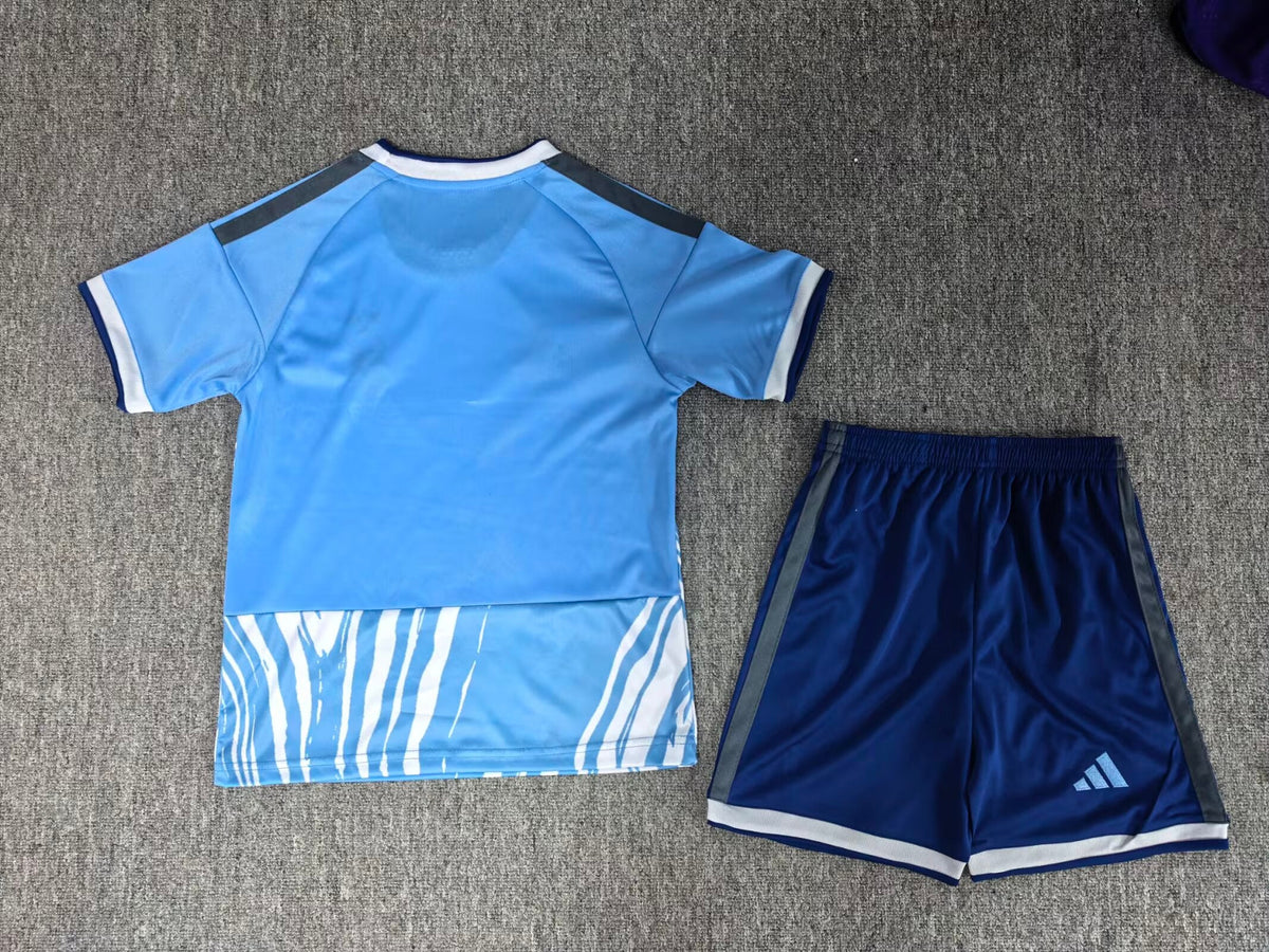 Kit Infantil Nottingham Forest Third 26/27 - Azul Claro