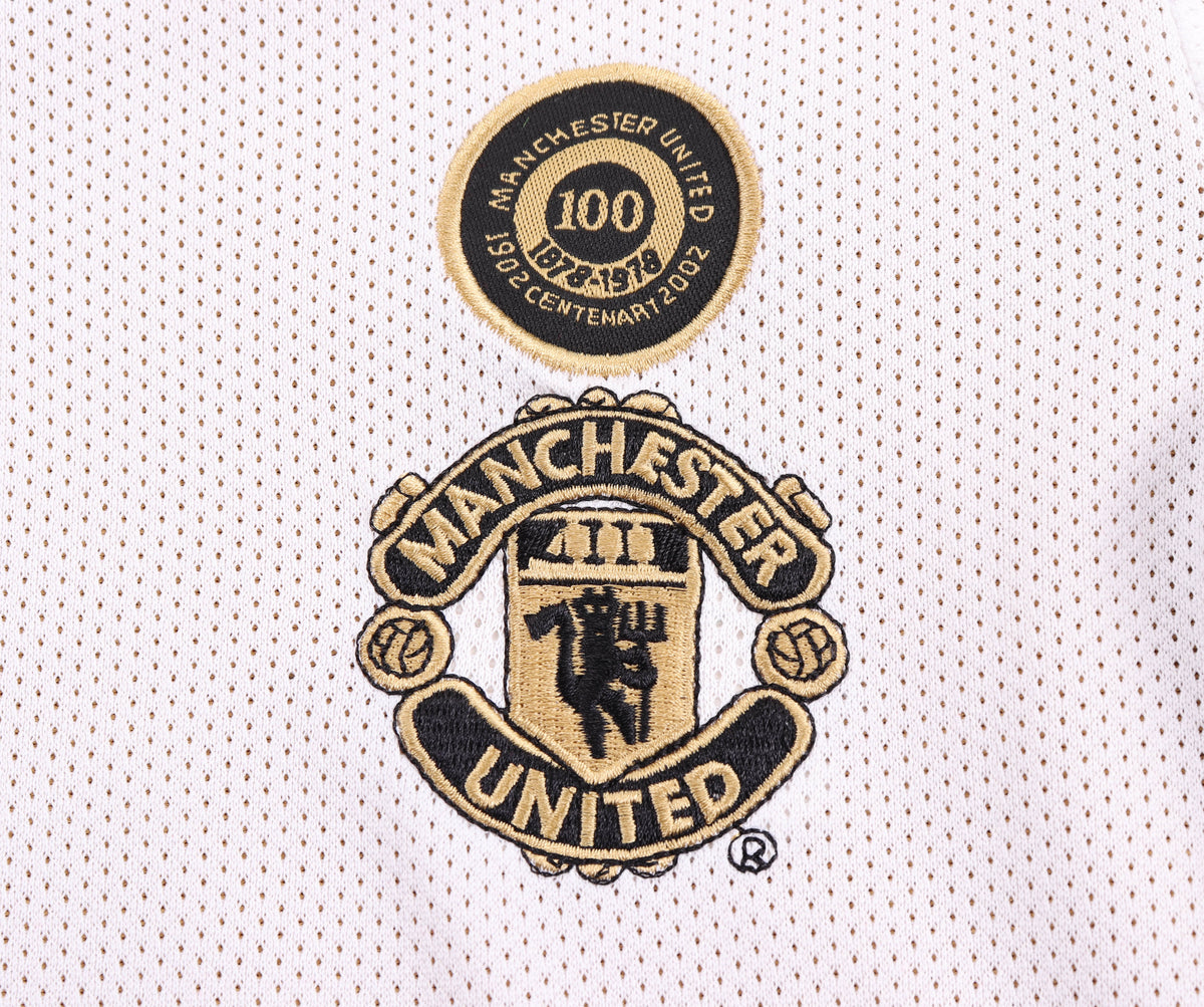 Kit infantil Manchester United RetrƓ Third 01/02 - Branco