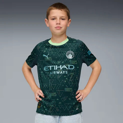 Kit Infantil Manchester City EdiƧao Especial EA GAMES 25/26 - Verde