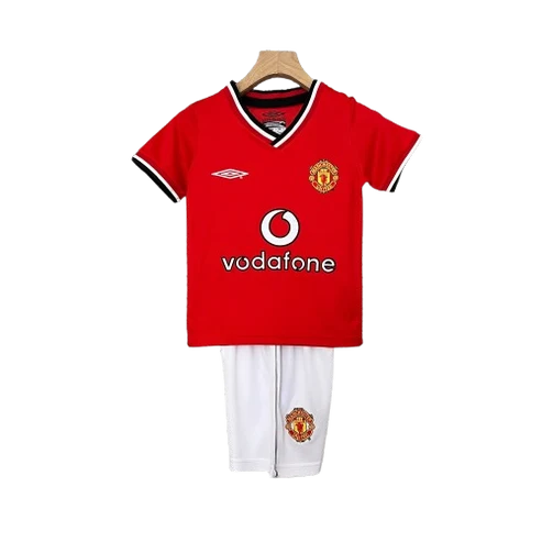 Kit infantil Manchester United Retrô Home 2000  - Vermelho