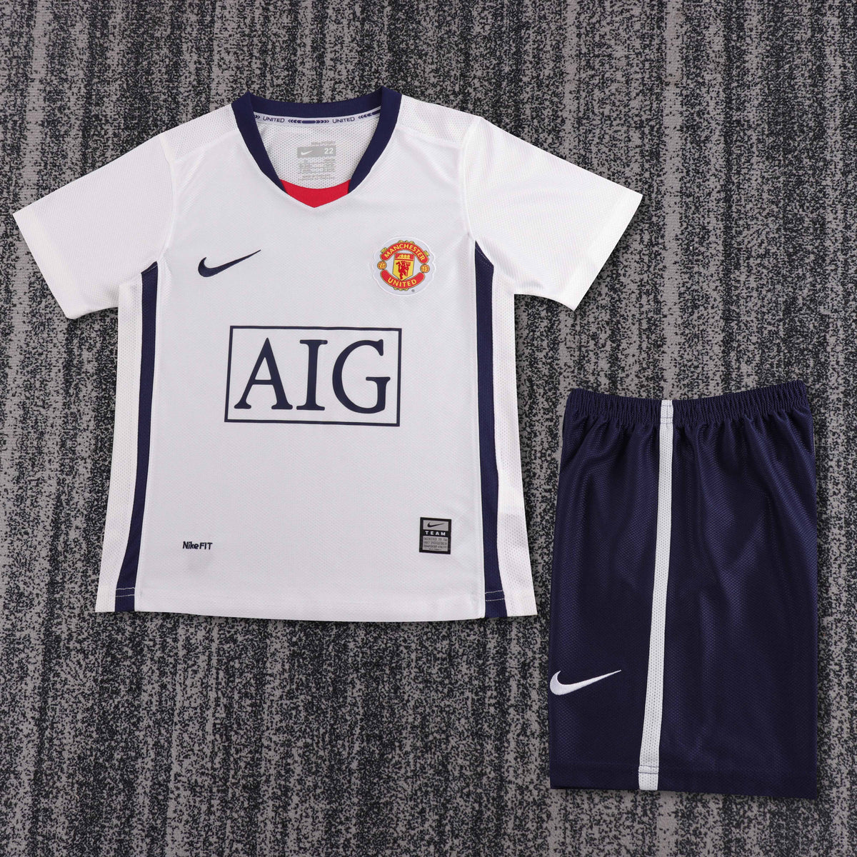 Kit infantil Manchester United Retrô Third 2009  - Branco