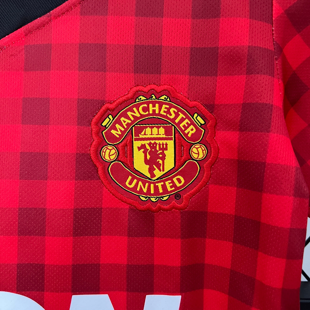 Kit infantil Manchester United Retrô Home 2012  - Vermelho