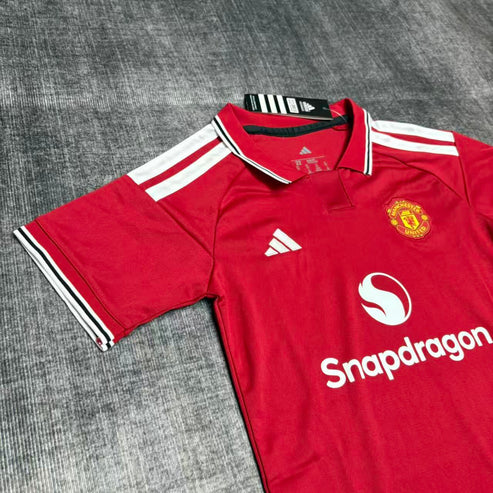 Kit infantil Manchester United Home 26/27  - Vermelho