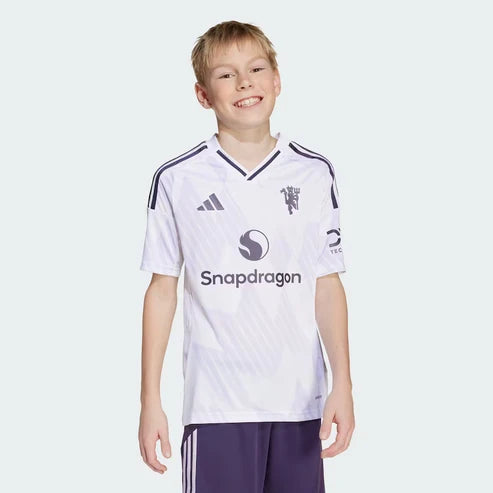 Kit infantil Manchester United Away 25/26 . - Branca