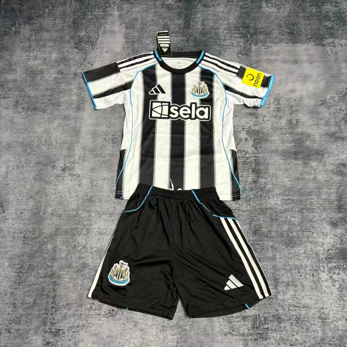 Kit Infantil Newcastle Home 25/26 - Preto e Branco