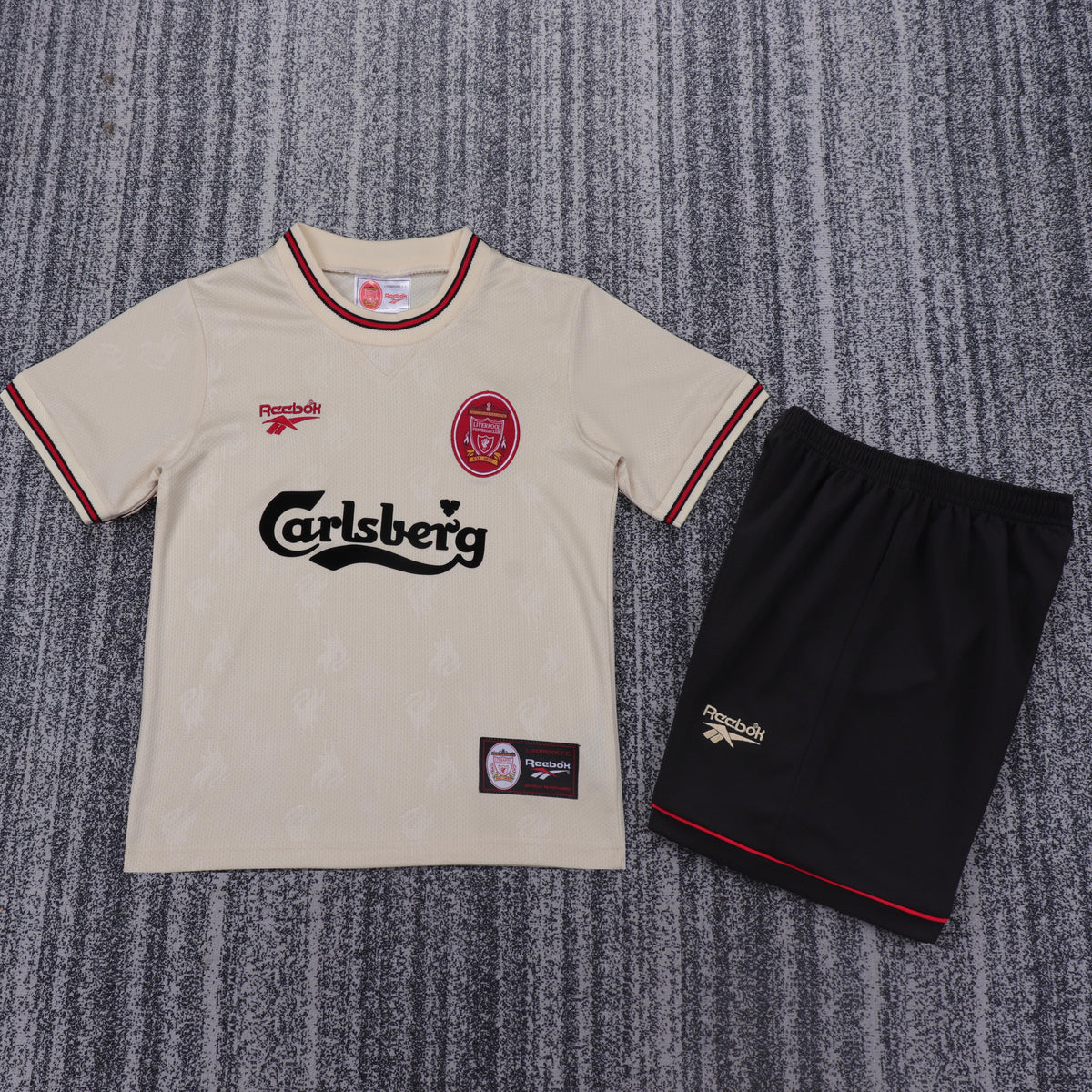 Kit Infantil Liverpool Away Retrô 96/97 Reebok - Bege