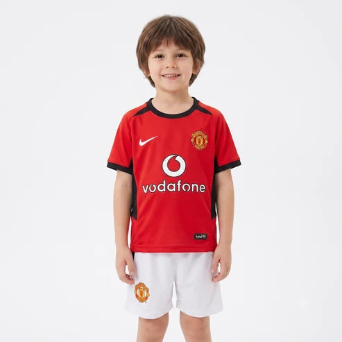 Kit infantil Manchester United Retrô Home 2003  - Vermelho