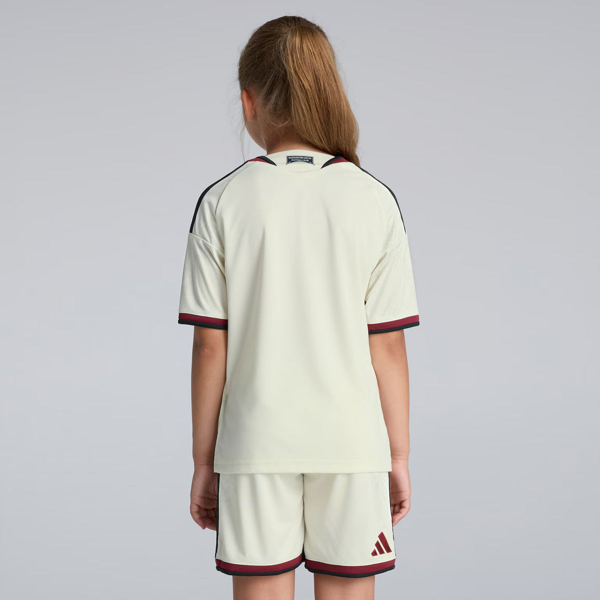Kit infantil Manchester United Third 26/27  - Branca