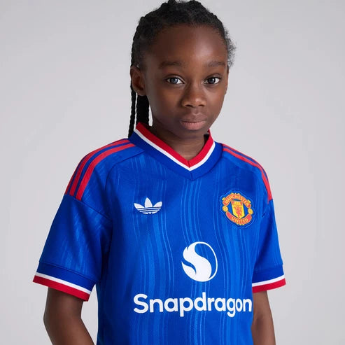 Kit infantil Manchester United Away 26/27  - Azul
