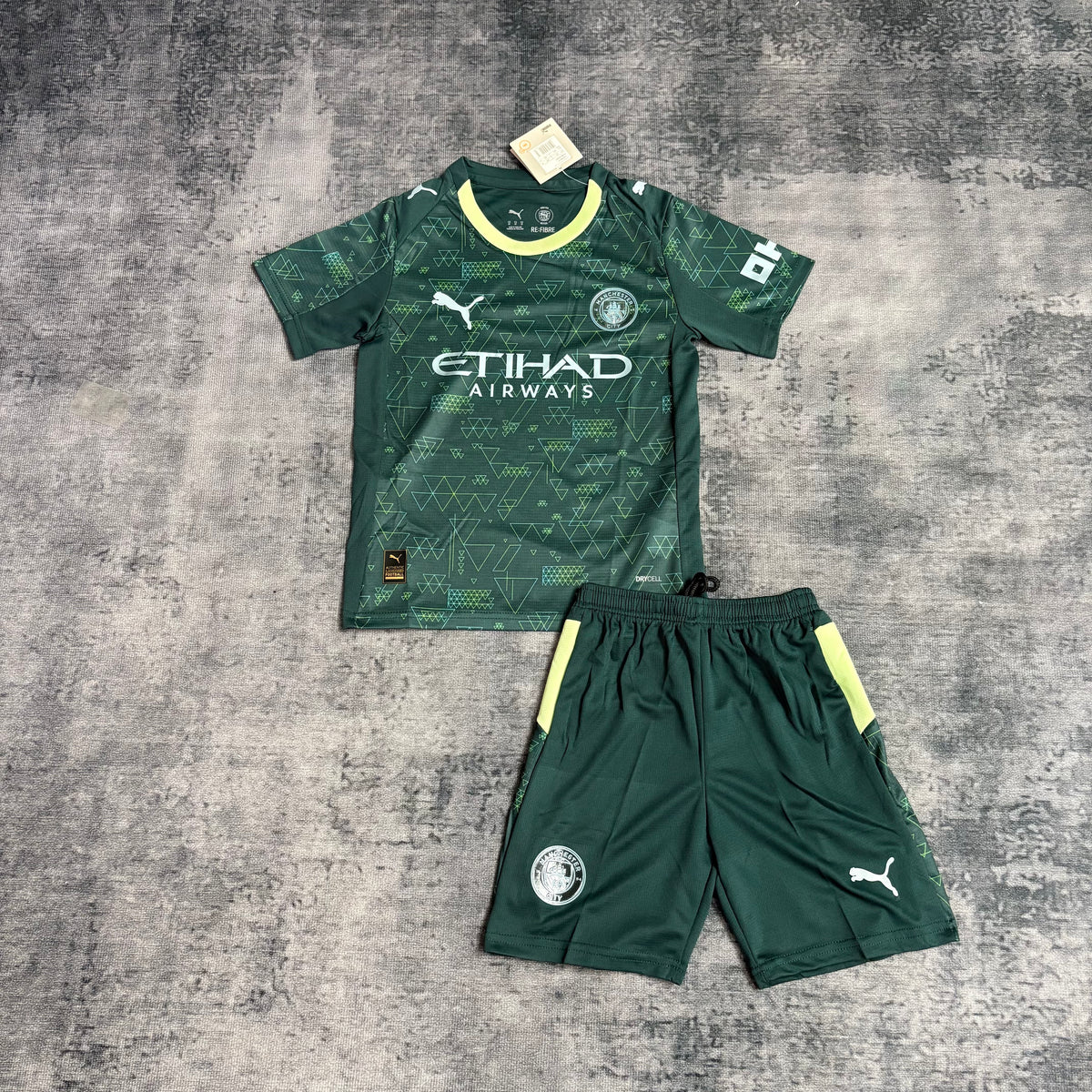 Kit Infantil Manchester City Ediçao Especial EA GAMES 25/26 - Verde
