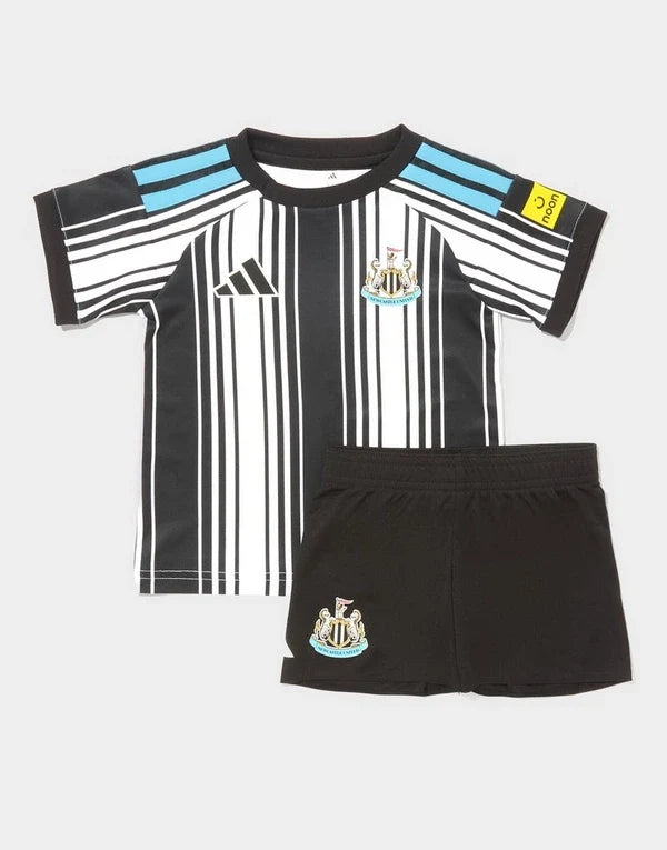 Kit Infantil Newcastle Home 26/27 - Preto e Branco